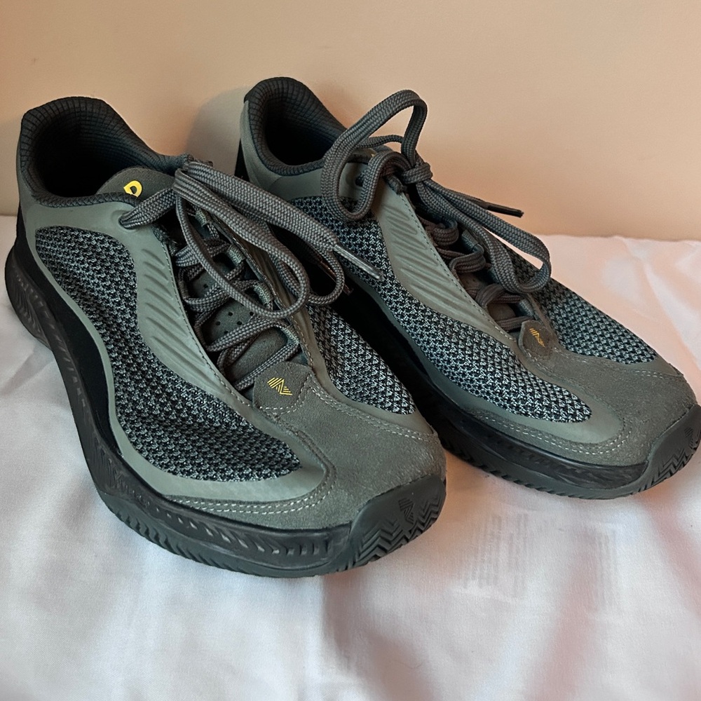 RAD Grey Mens 6.5/Womens 8